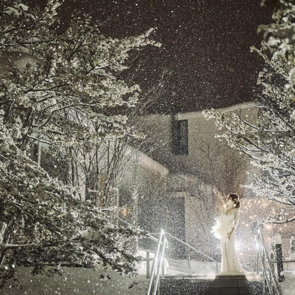 平日婚の魅力（2）開催時間が選べる！
ご結婚式後に観光や二次会を楽しめる時間に設定することも♪