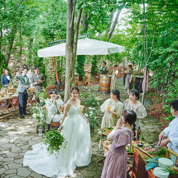 ゲストの皆様と距離の近いアットホームウエディングを・・