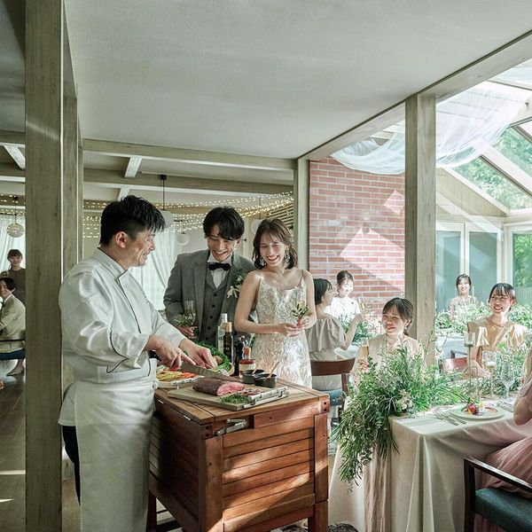 平日婚の魅力（1）一軒家の会場をまるっと貸切！
1日1組貸切のためふたりのゲストへ上質なサービスを