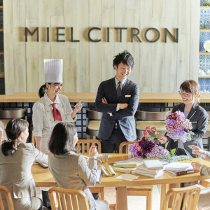 抜群のチームワークでサポートする、オリジナルWEDDING