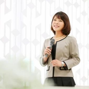 司会者との打ち合わせも。ゲストひとりひとりの話を聞かせてください