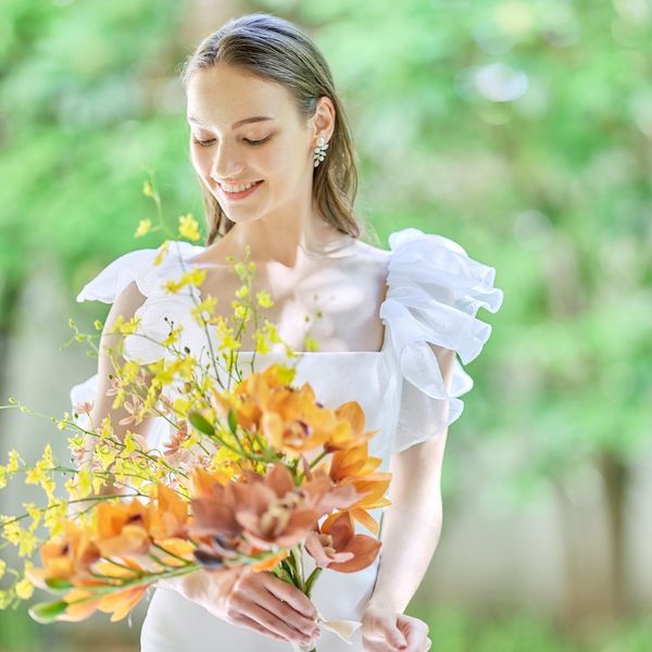 ドレスに合わせたオシャレなブーケ|Miel Citron(ミエルシトロン)●BRASSグループの写真(44577813)