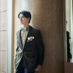 新郎様専用のタキシードサロンも館内にご用意|ノートルダム横浜みなとみらい/FIVESTAR WEDDINGの写真(34491410)