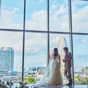ノートルダム横浜みなとみらい/FIVESTAR WEDDINGのウェディングドレス・衣装の写真