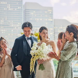 友人と記憶に残る感動的なパーティに|ノートルダム横浜みなとみらい/FIVESTAR WEDDINGの写真(52065217)