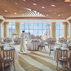 上質でみなとみらいの美景を一望できるパーティ会場|ノートルダム横浜みなとみらい/FIVESTAR WEDDINGの写真(39994439)