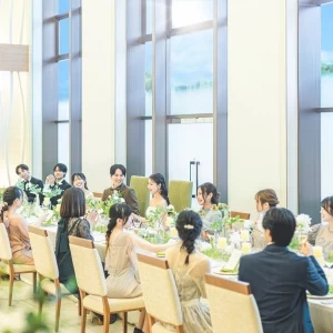 大切な家族や親しい友人と過ごす心温まる少人数ウエディング。