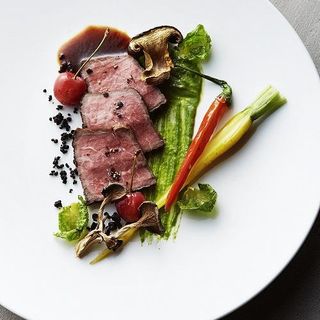 【黒毛和牛×国産牛】豪華ハーフコース本格試食を無料体験♪