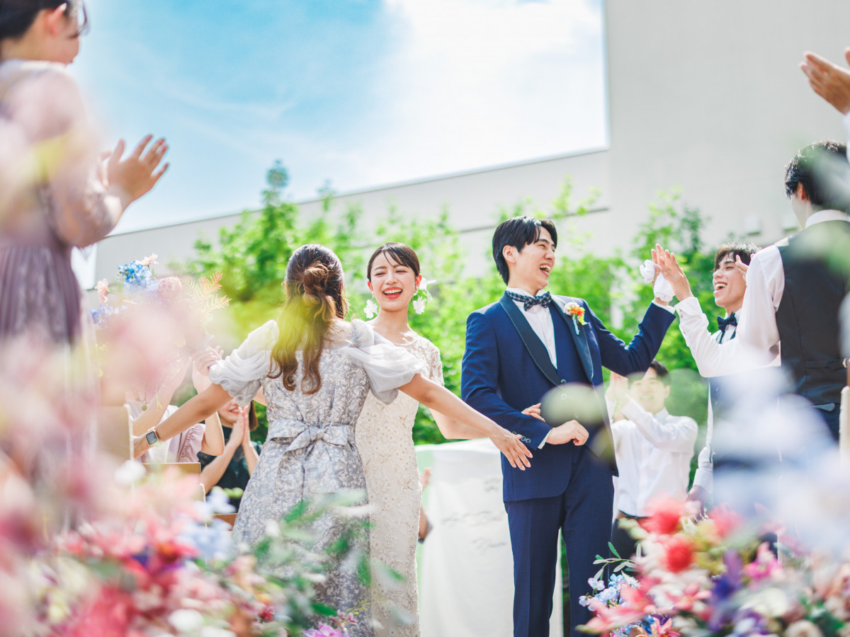  光・水・緑に満ちた開放感溢れる
ガーデンで大切な人達と過ごす
ナチュラルウェディング