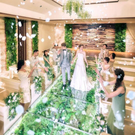 【ギフト3万&150万】貸切リゾート会場×緑溢れるチャペル見学