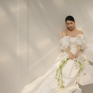 花嫁様にも会場にも合うドレスをお探しいたします