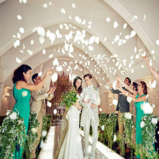 定番のフラワーシャワーももちろん可能です