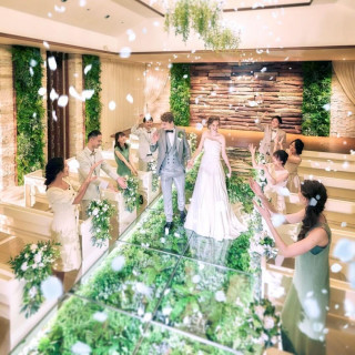 残3【ギフト3万&150万】貸切リゾート会場×緑溢れるチャペル