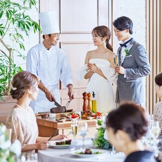 新婦衣装198,000円OFF/タキシード115,500円OFF