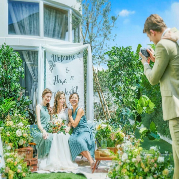 装花165,000円OFF/介添料25,300円OFF