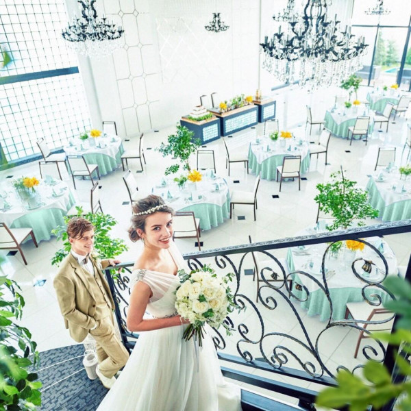 新婦衣装198,000円OFF/タキシード115,500円OFF