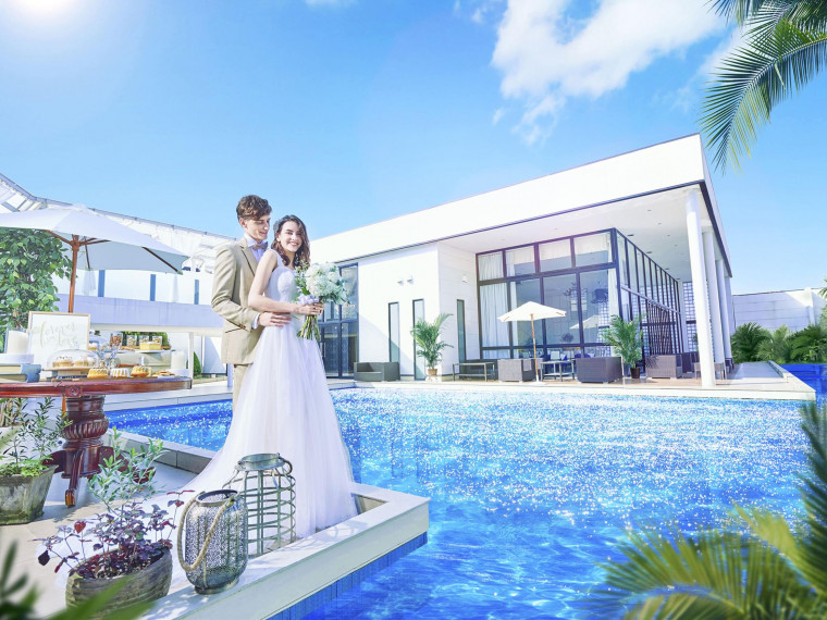 花嫁様にも会場にも合うドレスをお探しいたします