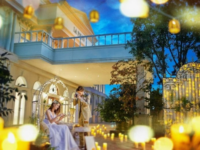 絶好のロケーション、ナイトウエディングも素敵♪