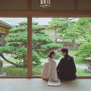 自然豊かな日本庭園で、前撮りやご家族との集合写真にも