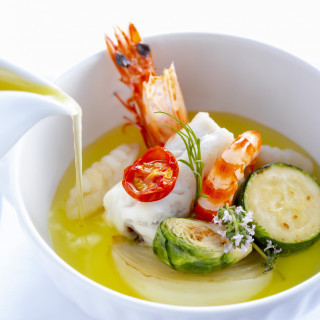 タイと海老のコトリヤード風 ニョッキを添えて サフラン風味のフュメのスープ