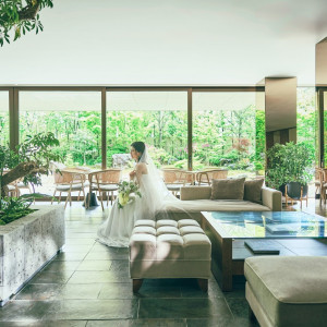 モダンで上質な空間では佇むだけで絵になる|郡山モノリスの写真(54564182)