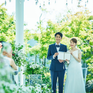 ゲストに見守られて交わす夫婦の誓い|郡山モノリスの写真(54531289)