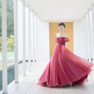 スペシャリストの手によって、洗練されたブライズルックを完成させて