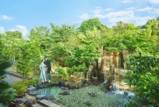 郡山モノリス