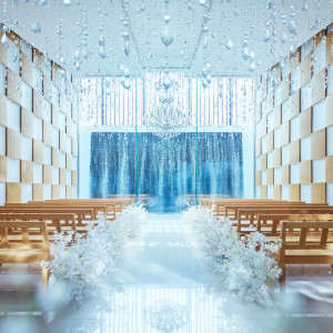 華美な装飾や演出はいらない。佇むだけで絵になるチャペル|松山モノリスの写真(54483473)