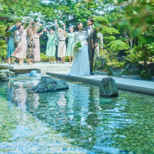 庭園を眺めながらのデザートビュッフェも楽しめる|松山モノリスの写真(54486248)