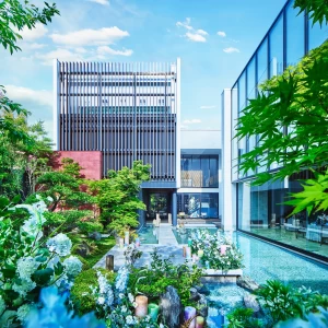 デザイナー建築が光るおしゃれな外観|松山モノリスの写真(23585417)