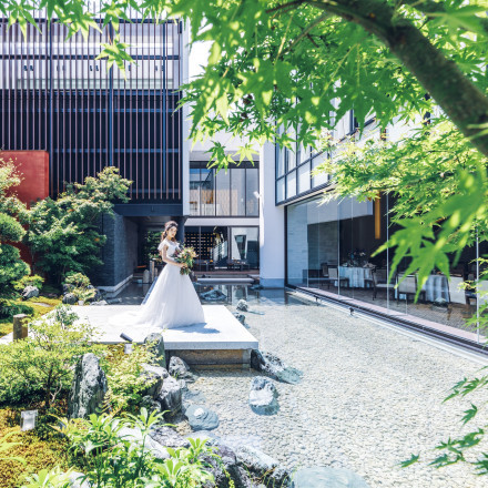 松山モノリス