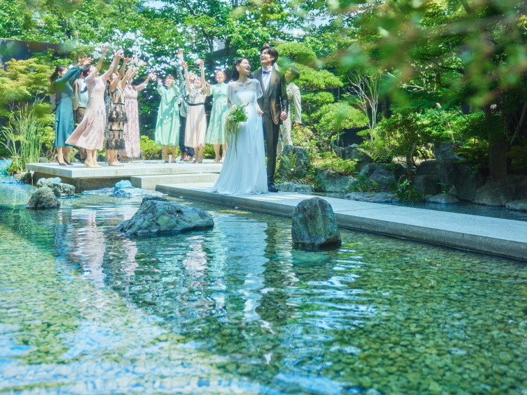 ・水・光の自然の息吹につつまれ、自然体の美しさが引き出される