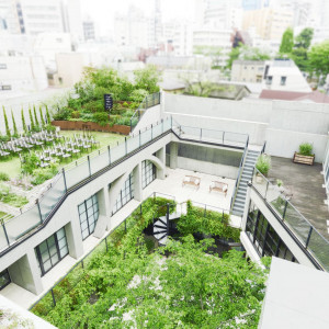 館内全体が緑に包まれている|パラッツォ ドゥカーレ 麻布 （Palazzo Ducale AZABU）の写真(55892103)