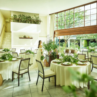 テラスまで貸切って広々空間を自由に使える「ラ テラッツァ」