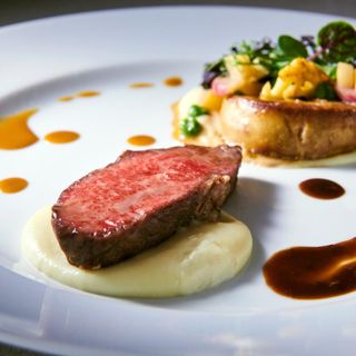 【日程限定】とろける国産牛×真鯛&specialデザート等豪華4万円特別コース試食を無料提供♪