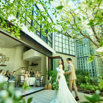 珍しい入場シーンにゲストも盛り上がる