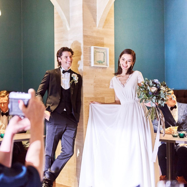 六本木駅徒歩2分！都心で叶う、海外Wのようなガーデンパーティ♪