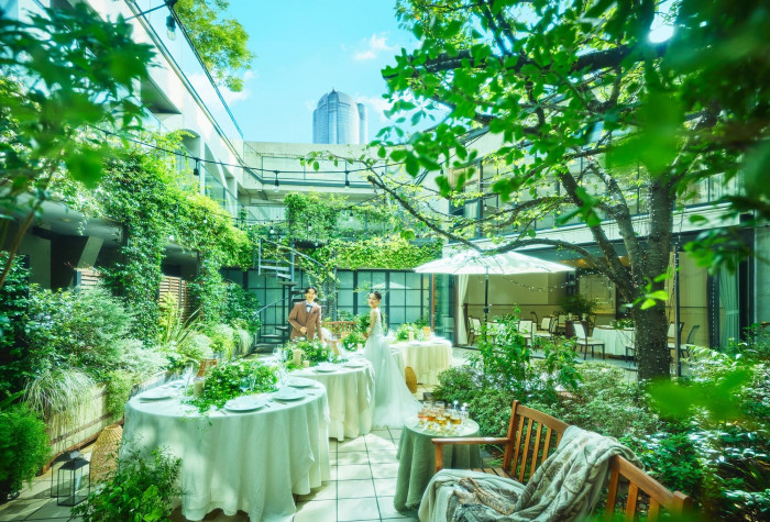 海外リゾートのようなガーデンは、ゲストとのフォトスポットも多数