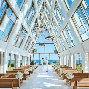 ザ・ギノザリゾート 美らの教会/アールイズ・ウエディング