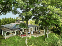 PRIVATE WEDDING
熊本の雄大な自然が抱く
上質な貸切邸宅で結婚式