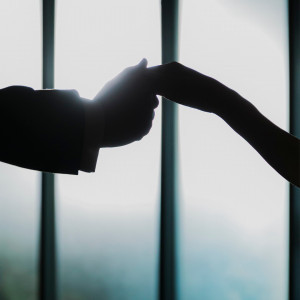 【少人数だからこそ叶う結婚式】結婚式を挙げるかどうか？迷っていらっしゃる方にも、ここなら結婚式を挙げてもいいかな、と感じていただけるご提案をさせて頂きます。|Concept 1/f [コンセプト・エフブンノイチ]の写真(49944766)