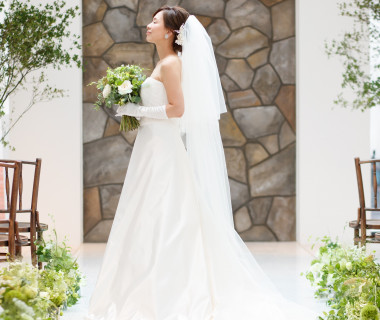天窓から降り注ぐ自然光が優しく包み込みます*