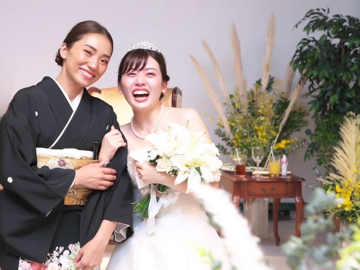  結婚式やってよかった！
満足の本格的×負担ゼロ円で
お二人の想いを叶えます