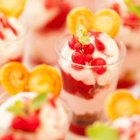 食べるのがもったいない程に見た目が可愛いデザート|ニーズみなとみらい VERANDA by T&G WEDDING(旧 ベイサイド迎賓館ベランダ)の写真(1018744)