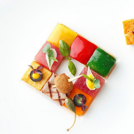 彩り、食材、豊かに取り揃えられたこだわりの料理を|ニーズみなとみらい VERANDA by T&G WEDDING(旧 ベイサイド迎賓館ベランダ)の写真(1018743)