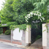 四谷の閑静な住宅街に佇む一軒家