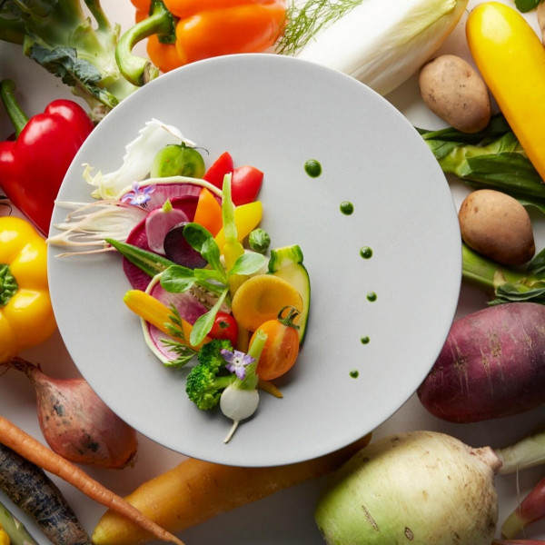 素材選びにも徹底的にこだわり、その時期にあった旬のものを使用する