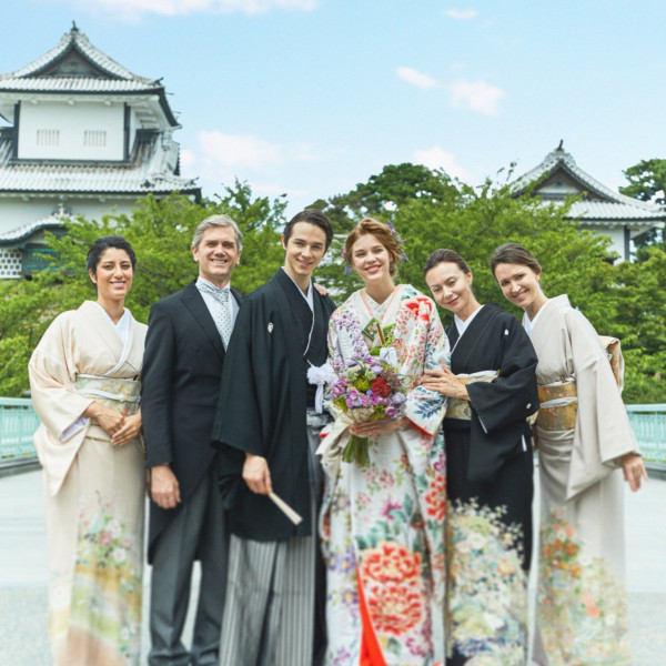 歴史を感じられる”兼六園”での前撮りはドレスと和装から選べる