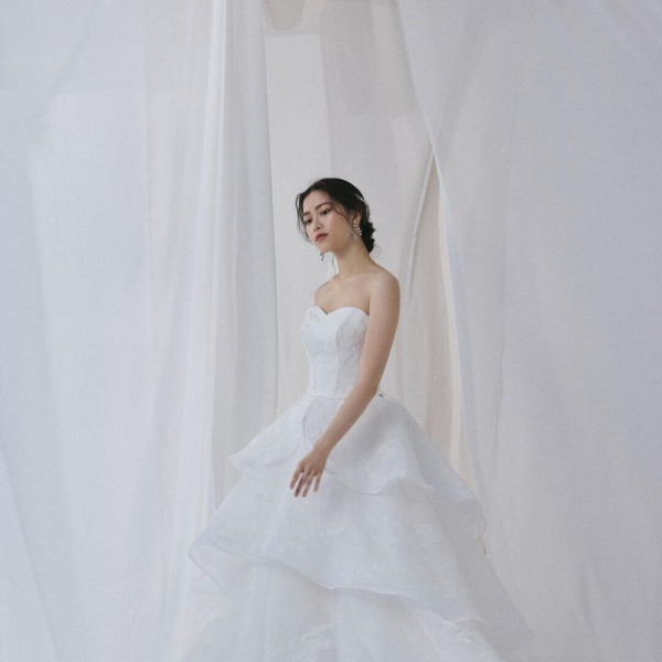 多彩なデザインを揃えるドレスブランド【PRIMACARA（プリマカーラ）】